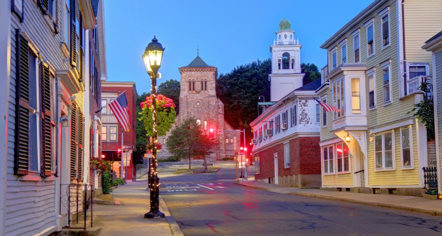 Five Reasons to Relocate to Boston’s South Shore inception-app-prod/ODZiODc2OWQtZDJlOC00OTM1LWEzOWQtNjIzZTM4YTRkMzdl/content/2023/05/d56928677472b51eeca95878a9175e47f6c8b19e.jpg