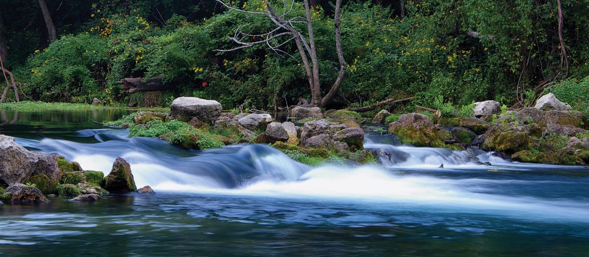 The Ozarks inception-app-prod/ODg0NTc4NzktZTg0Ni00NjU2LTk3NjAtYWYwY2Y2ZTMyZGYw/content/2021/05/naturalsprings.original.png