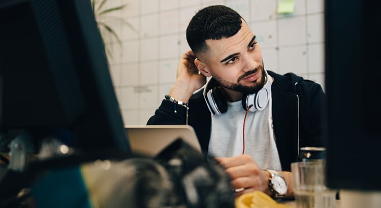 2 Myths Holding Back Home Buyers inception-app-prod/ODk5MTJmMjUtMDgwOS00NzVmLWJmYWQtMGVkYmE2YzBhNDEw/content/2019/11/20191118-kcm-share.jpg