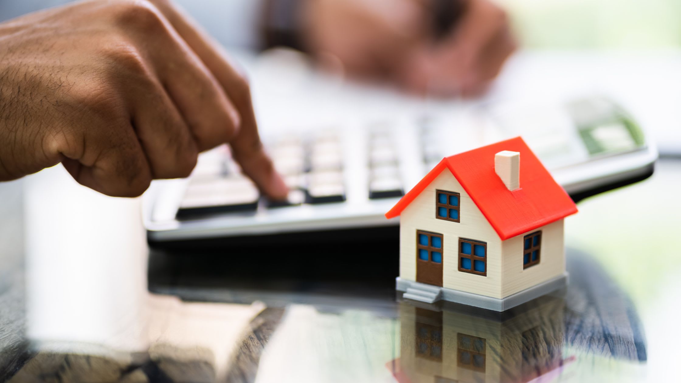 What's Actually Happening with Home Prices Today? inception-app-prod/ODljMDQxNjctNmM1MC00ZmYxLWE0ZTgtZjI3YmEzODBkOTFi/content/2022/08/5c29cf18aa370449e0d10a749e5bc7781ff0a2ca.jpg