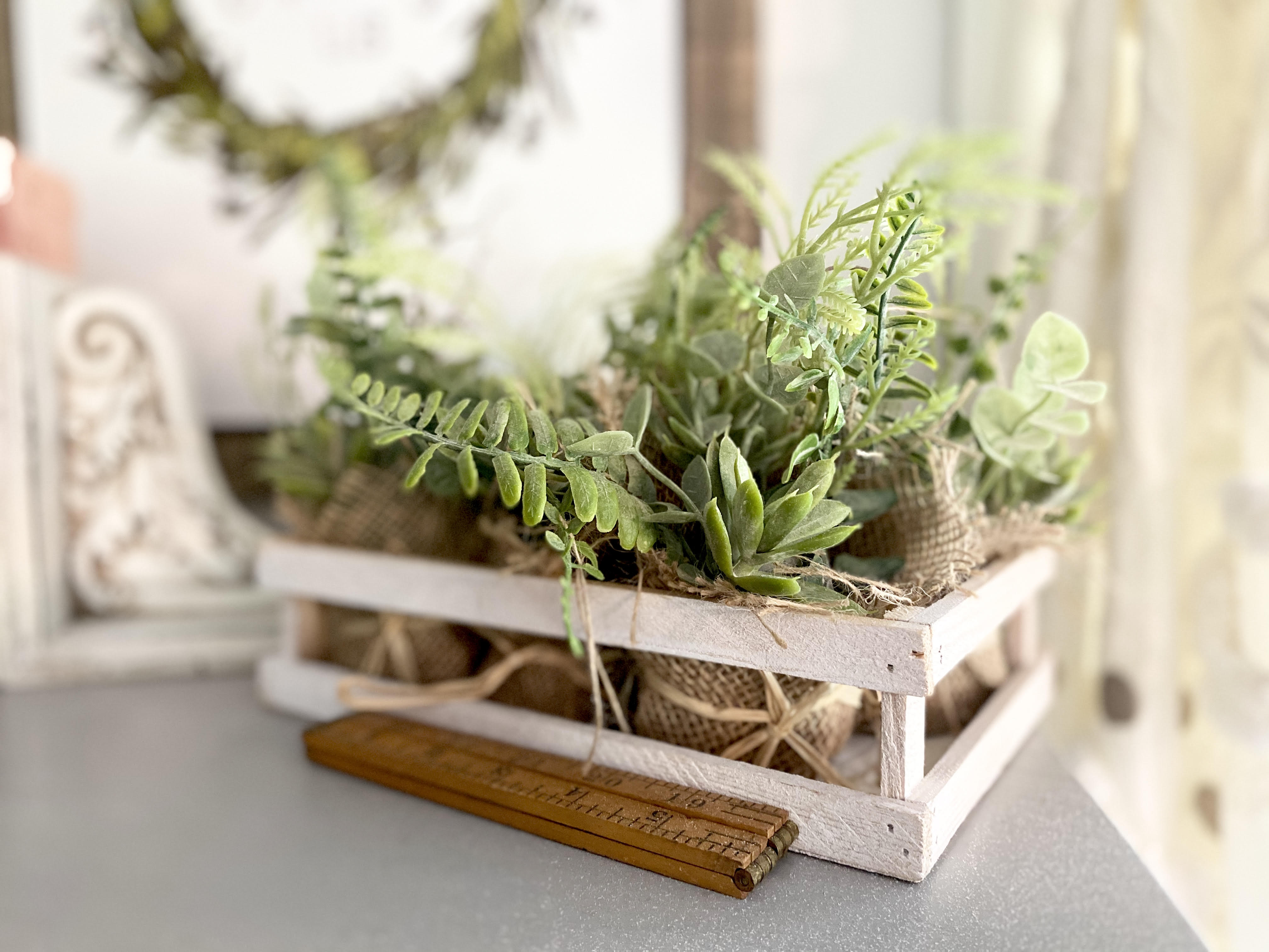 Staged to Sell! inception-app-prod/OGM3YmI2ZWYtYmI0YS00ZWNlLTk1MTgtMWQ3OTliZDJmNGZj/content/2020/07/plant-staging.jpg