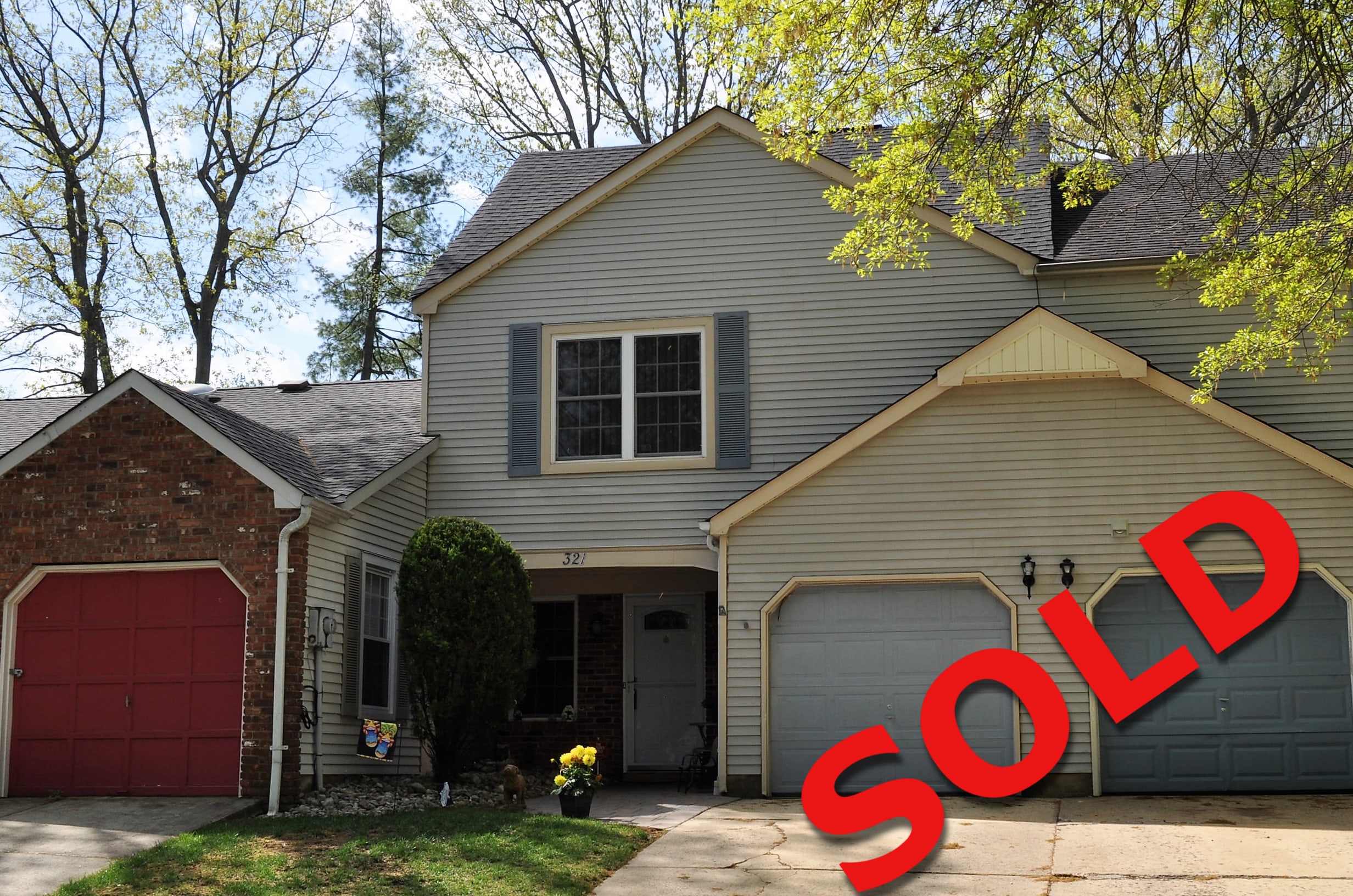 inception-app-prod/OGM4ZjU2NTgtYzE2Ni00NzVjLWJmMTctZTQyYmU0MjIxZTM0%2Fcontent%2F2017%2F07%2F321 Old Bridge Plaza SOLD-2.png