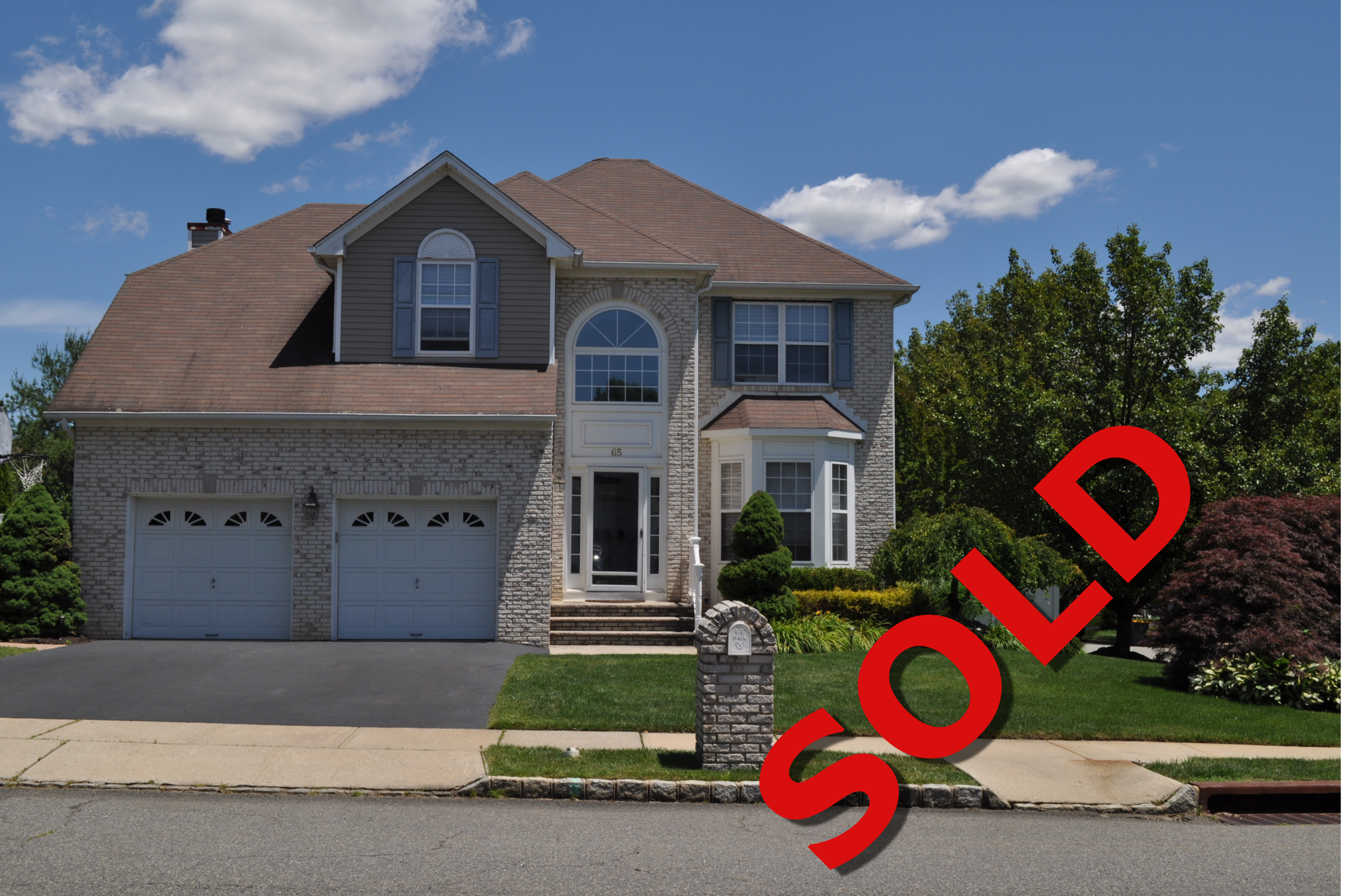 inception-app-prod/OGM4ZjU2NTgtYzE2Ni00NzVjLWJmMTctZTQyYmU0MjIxZTM0%2Fcontent%2F2017%2F07%2F65 High Pointe SOLD-2.png