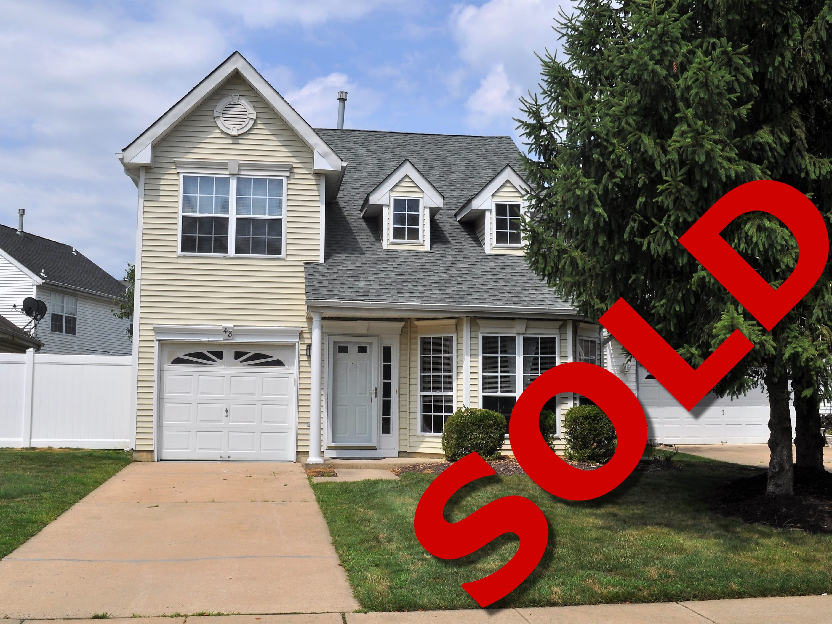 inception-app-prod/OGM4ZjU2NTgtYzE2Ni00NzVjLWJmMTctZTQyYmU0MjIxZTM0%2Fcontent%2F2017%2F09%2F48 Tall Oaks SOLD-2.png