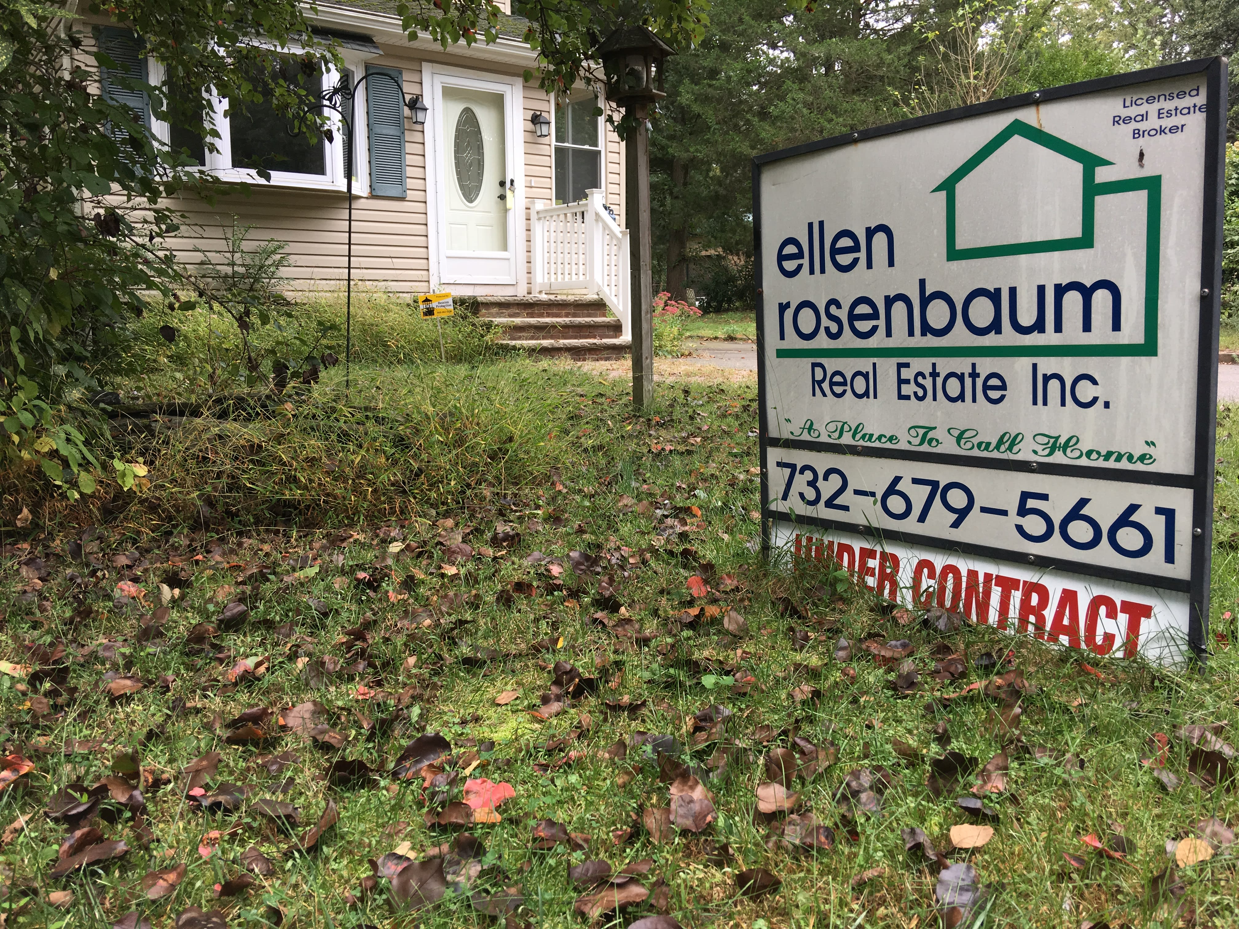 inception-app-prod/OGM4ZjU2NTgtYzE2Ni00NzVjLWJmMTctZTQyYmU0MjIxZTM0/content/2017/09/49 Central Under Contract Photo-2.JPG