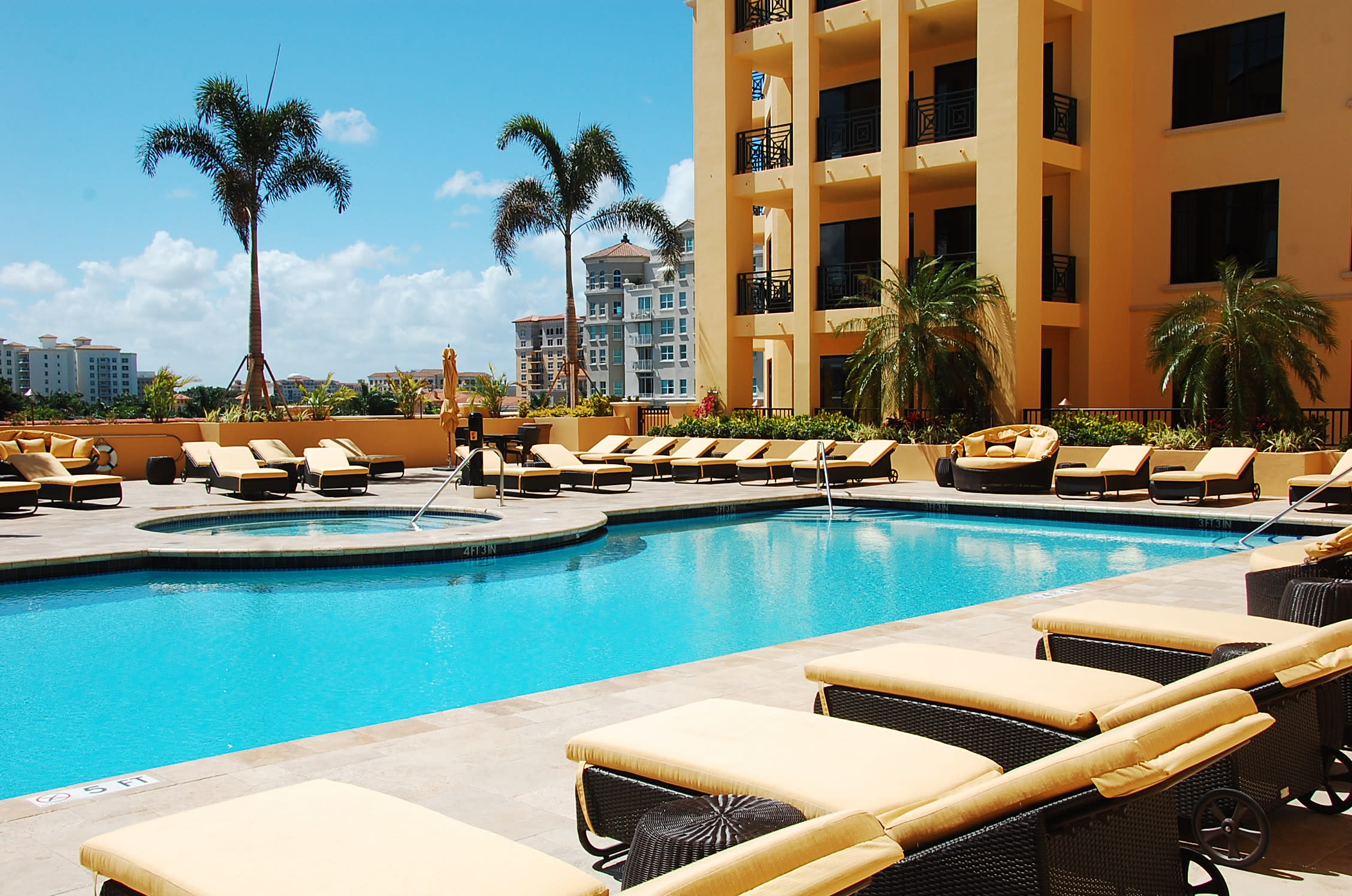 East Boca Raton Properties For Sale inception-app-prod/OGQ4NWY3N2YtYzcwNi00MDI2LWIzYTEtNzMyM2Y2ZjE0Njdm/content/2019/07/200 East Palmetto Park%2C Boca Raton-pool.jpg