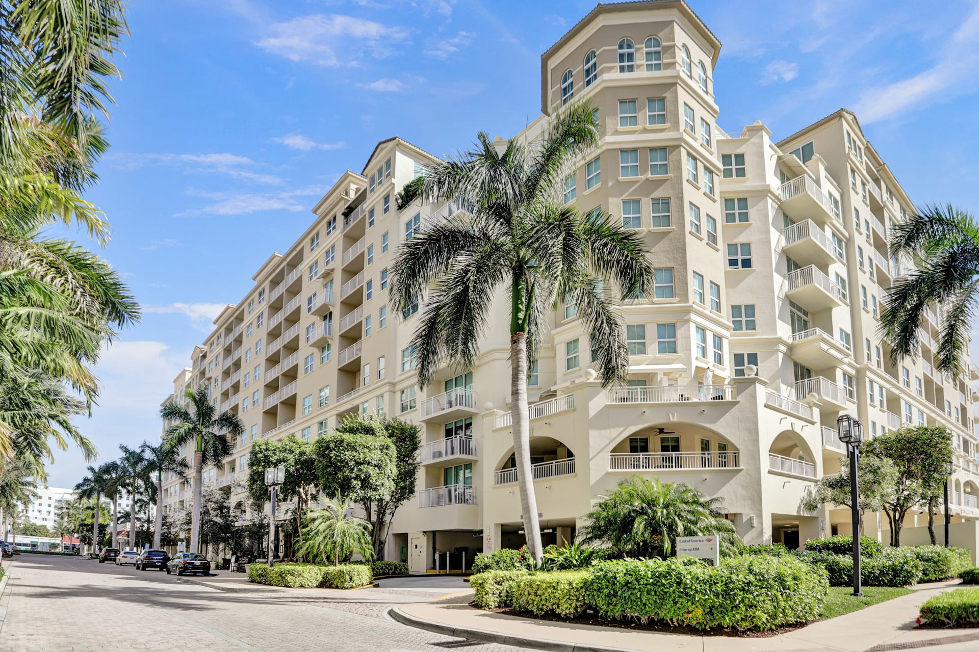 East Boca Raton Properties For Sale inception-app-prod/OGQ4NWY3N2YtYzcwNi00MDI2LWIzYTEtNzMyM2Y2ZjE0Njdm/content/2020/02/g87a2821.jpg