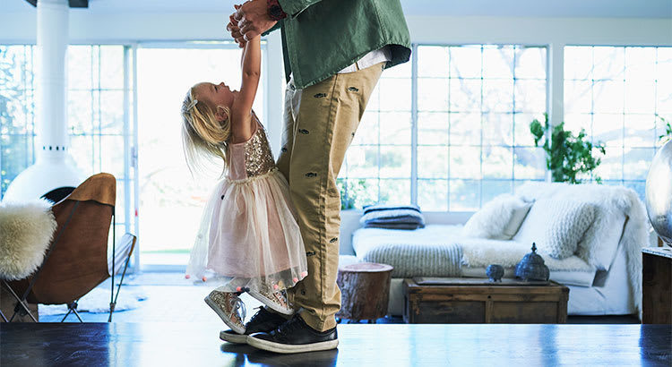 Want To Increase Your Family’s Wealth? Here’s How! inception-app-prod/OGU0MjQ4NjMtYzFmNC00NzQyLTljZmUtZjc3Y2YwZGJmNmFi/content/2019/03/20190318-Share-KCM.jpg