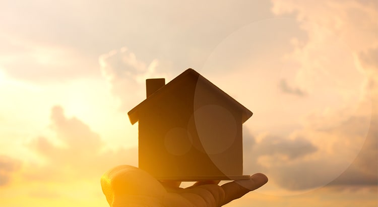Experts Predict a Strong Housing Market for the Rest of 2019 inception-app-prod/OGU0MjQ4NjMtYzFmNC00NzQyLTljZmUtZjc3Y2YwZGJmNmFi/content/2019/08/20190826-share-kcm.jpg