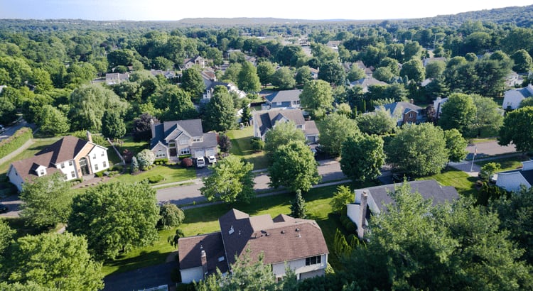 Housing Market Forecasts for the Rest of 2025 inception-app-prod/OGU0MjQ4NjMtYzFmNC00NzQyLTljZmUtZjc3Y2YwZGJmNmFi/content/2025/07/841aef1cf4c1858ee0d624c929874d721321e48f.png