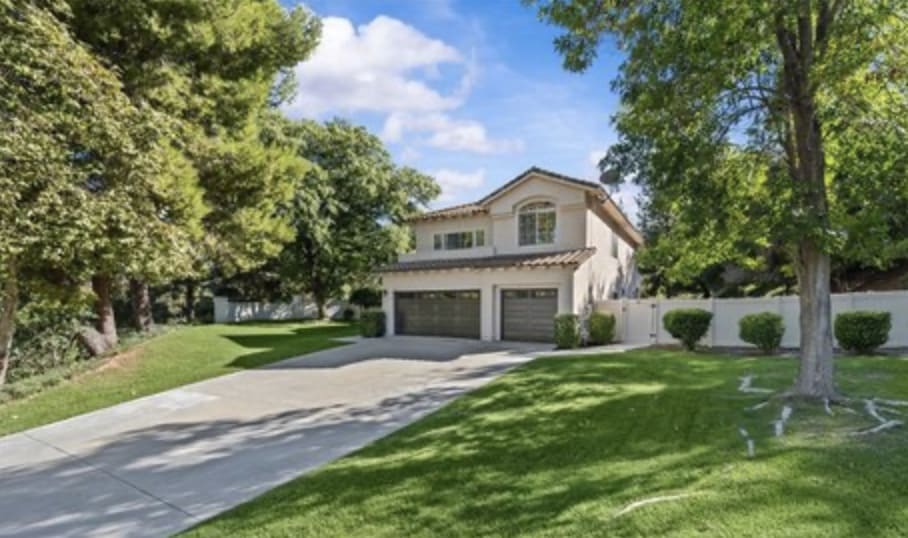 How To Find the Best Deal Possible on a Home Right Now inception-app-prod/OGU0MjQ4NjMtYzFmNC00NzQyLTljZmUtZjc3Y2YwZGJmNmFi/content/2025/12/0b93942c9b29ce971752c53eed2ef6f4a69ed166.png