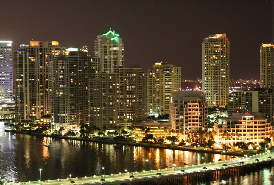 Brickell Key inception-app-prod/OGUwMjJmNzItMjI1MC00MGM3LWEwNjYtYmI1YmYwZTM2NjAy/content/2018/03/brikell_key_2-2.jpg