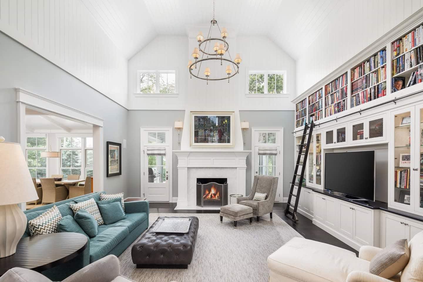 inception-app-prod/OGUwMjJmNzItMjI1MC00MGM3LWEwNjYtYmI1YmYwZTM2NjAy/content/2018/05/buy James Island Homes-2.jpg