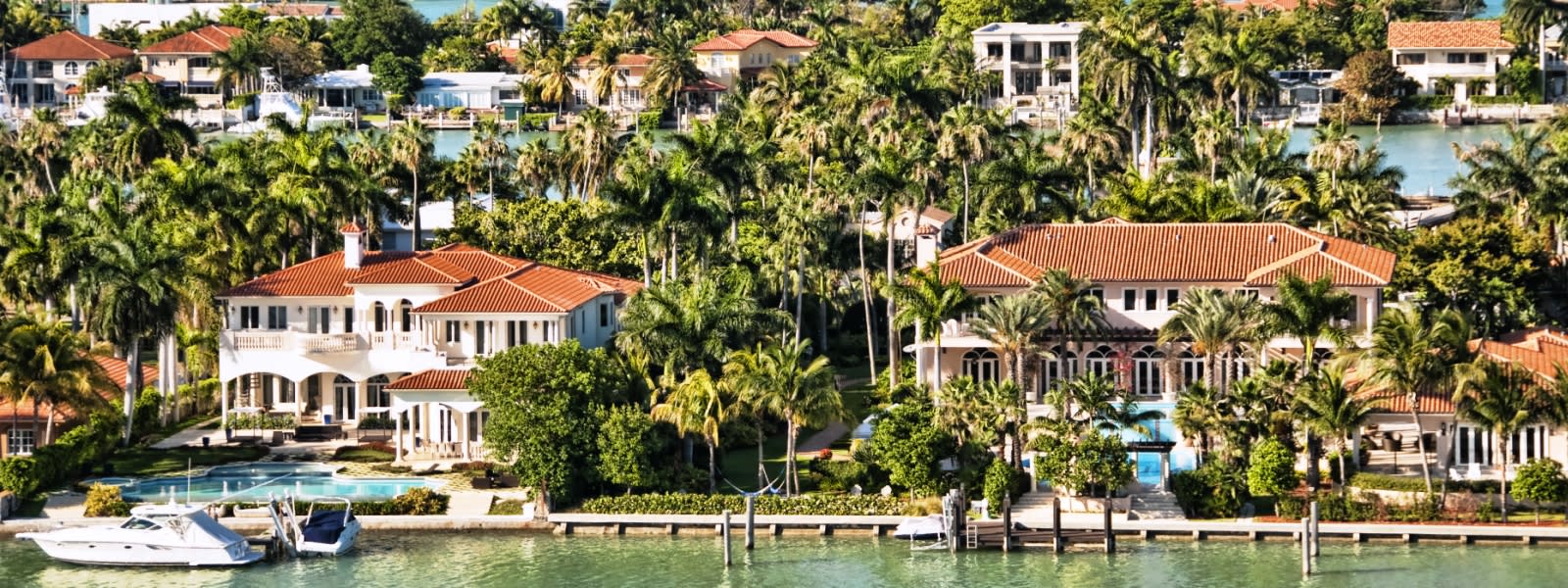 South Beach Houses inception-app-prod/OGUwMjJmNzItMjI1MC00MGM3LWEwNjYtYmI1YmYwZTM2NjAy/content/2019/02/South Beach Houses For Sale.jpg