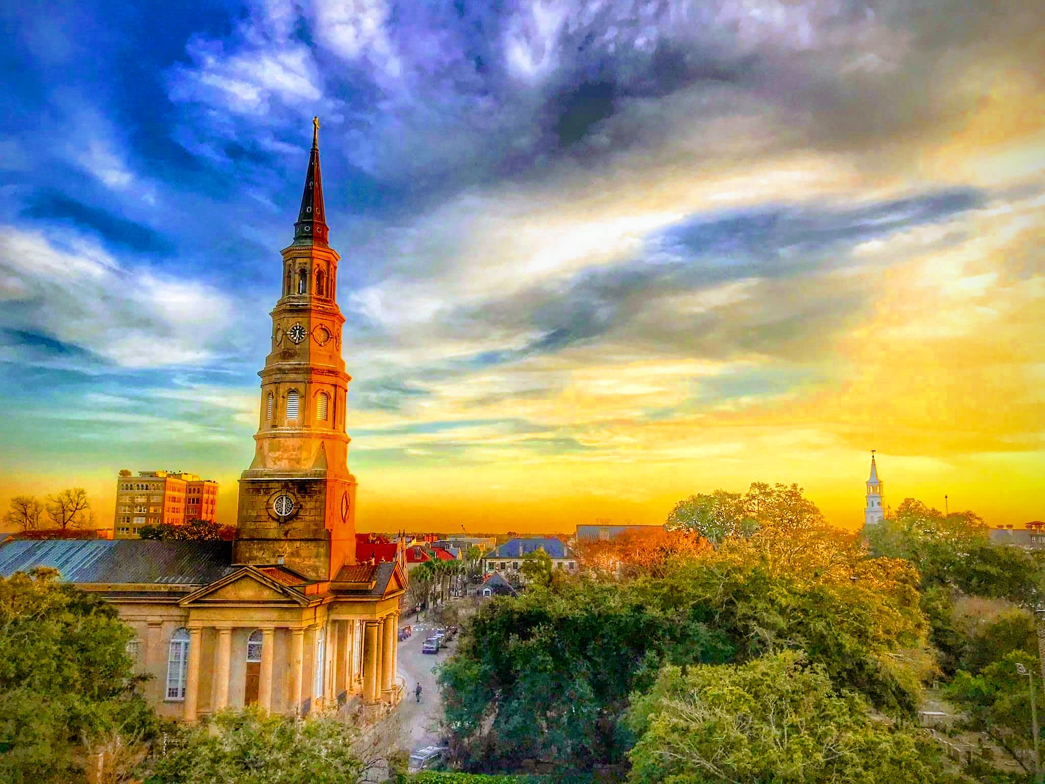 Downtown Charleston inception-app-prod/OGUwMjJmNzItMjI1MC00MGM3LWEwNjYtYmI1YmYwZTM2NjAy/content/2019/02/downtown charleston sc.jpg