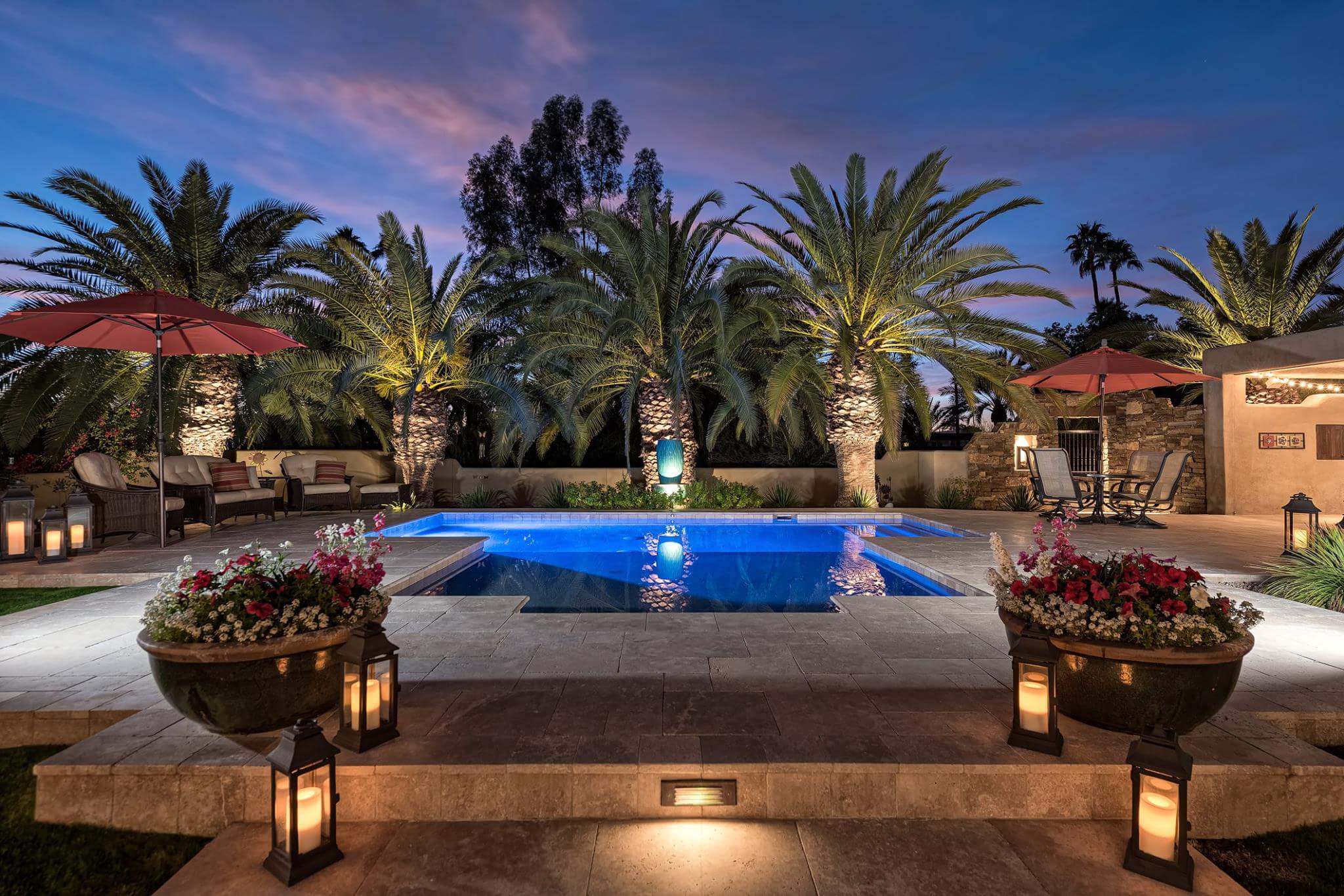 inception-app-prod/OGUwMjJmNzItMjI1MC00MGM3LWEwNjYtYmI1YmYwZTM2NjAy/content/2021/04/southbeachrealestateresortpropertiesforsale.jpg