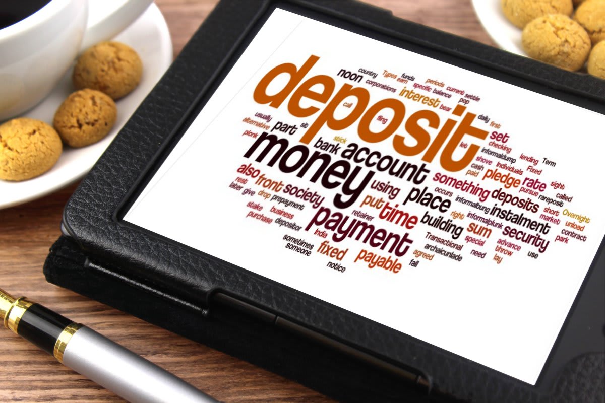 Move-in fee vs Security deposit inception-app-prod/OGVlZmQ0OWItYzk1Mi00YTBlLTg4MmUtNTYxODA4ZTkxOGY5/content/2023/09/a785ad5c4486ca987c8047032bd7a05a93f24fff.jpg