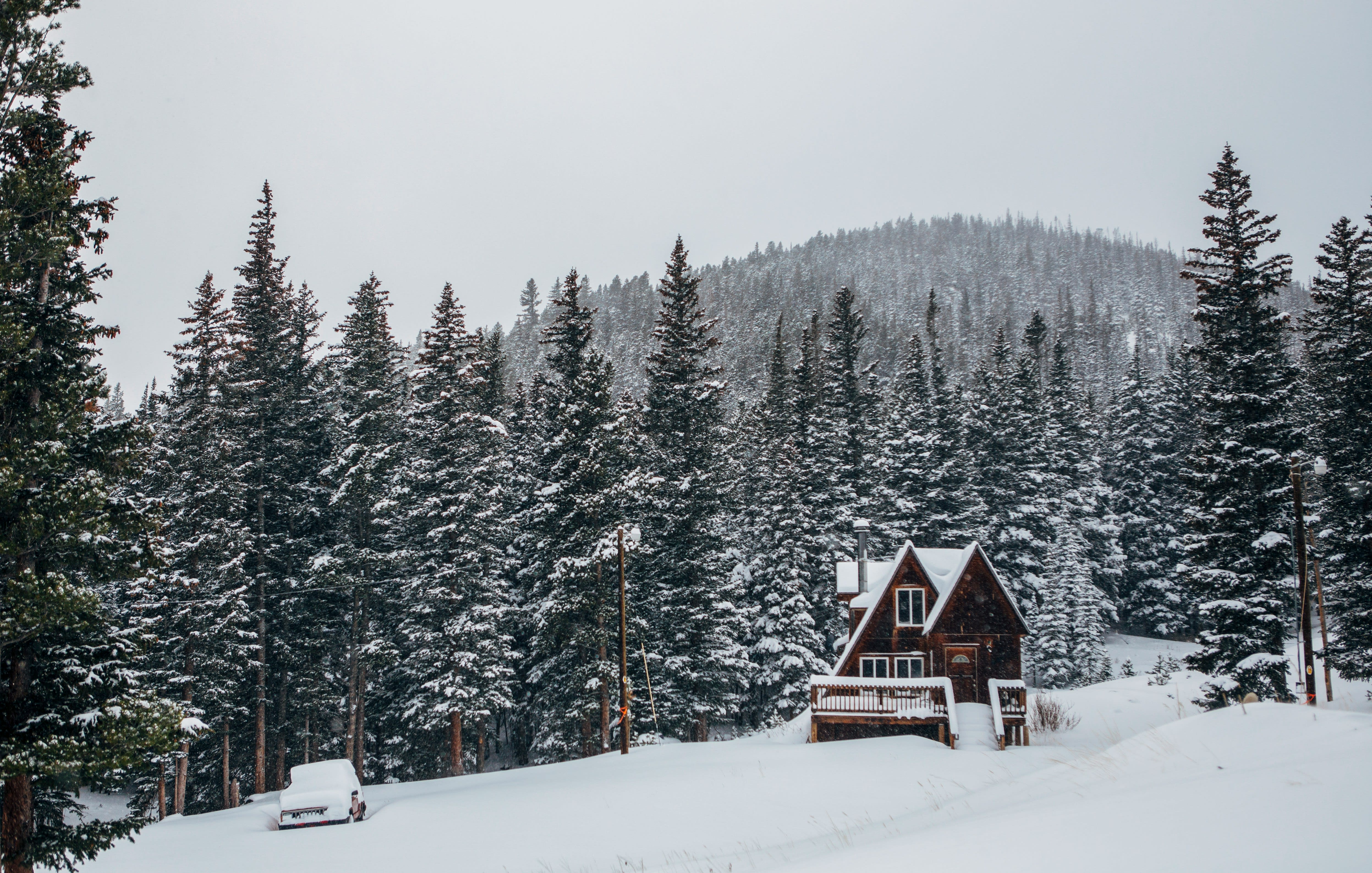 How to Winterize Your Silverton Home: A Fall Checklist for Mountain Homeowners inception-app-prod/OTEzZmQxMWYtMjZiOC00N2JmLTg5OGItMjYxMTU1NDNhYmUz/content/2026/10/d115ca014aca003cbec51f2949f64790590de634.jpg