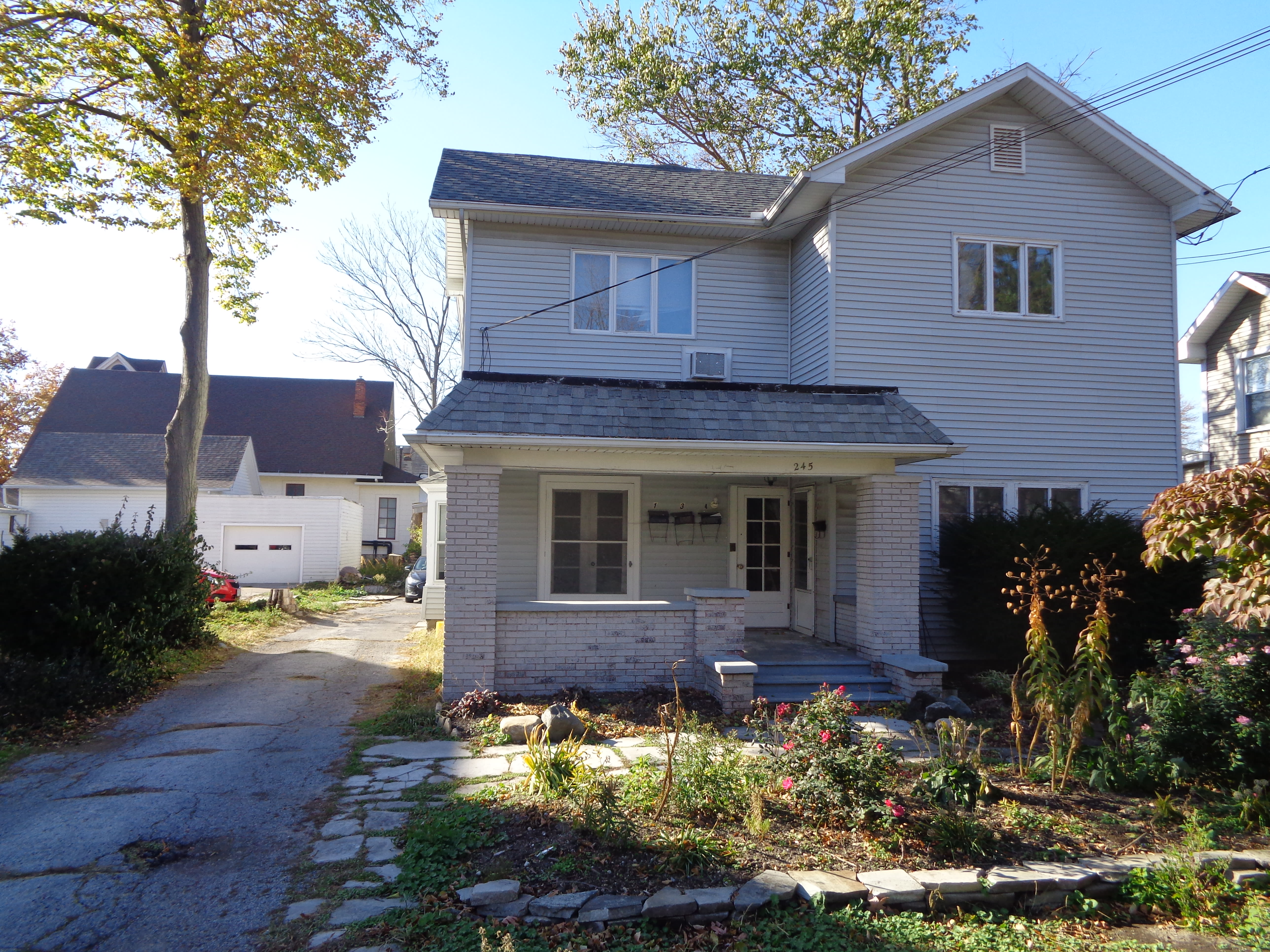 245 N. Prospect Ave. #4, Bowling Green, OH 43402 inception-app-prod/OTM4MDZiYTQtNmYyOC00MjFiLTk0OWUtMmE5MmY0MDNkMTQ1/content/2020/11/dsc02391-2.jpg