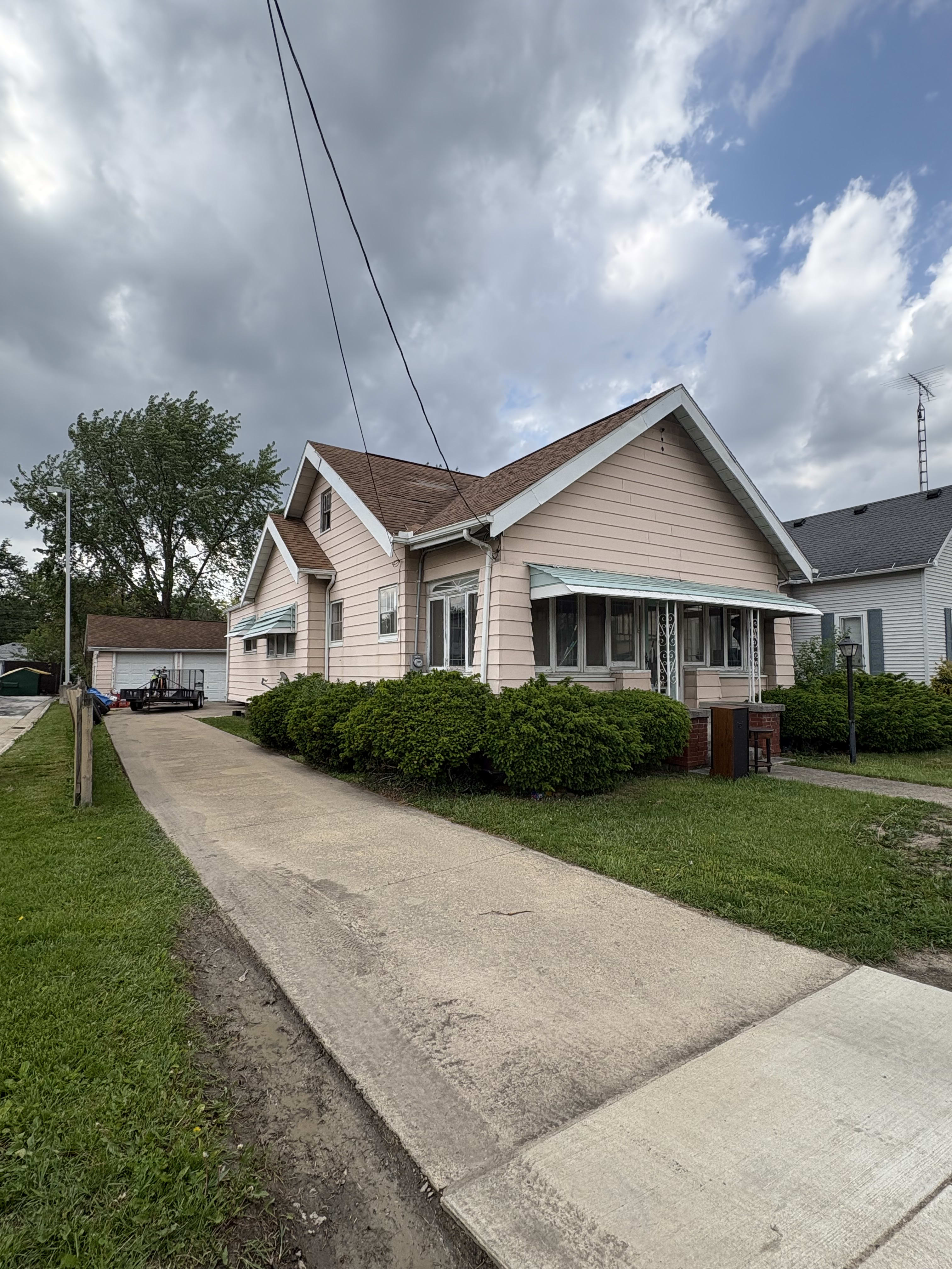 712 S. Main St., Bowling Green, OH 43402 inception-app-prod/OTM4MDZiYTQtNmYyOC00MjFiLTk0OWUtMmE5MmY0MDNkMTQ1/content/2026/05/ede2ad045d3acc70d4c60c3d2c758138bf9a8cf9.jpeg