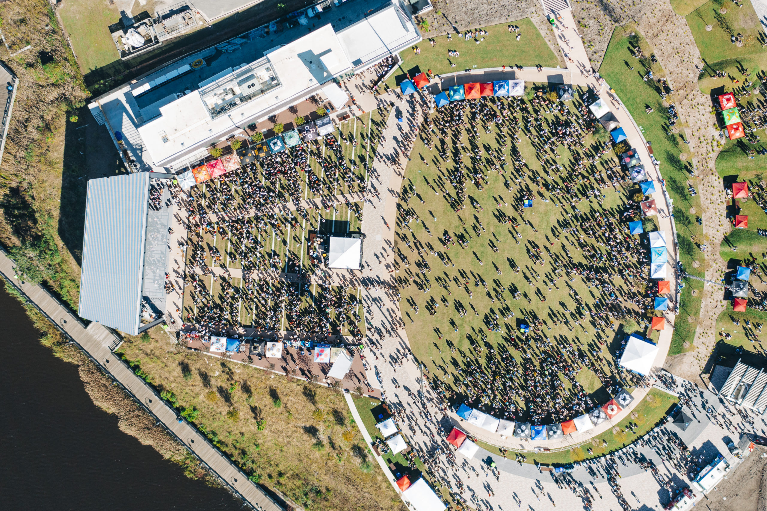 Upcoming Lighthouse Beer and Wine Festival! inception-app-prod/OTMwNWQ5NTktMGUzYi00Y2MyLTkyYWEtNTk2ZjZiOTQwOGE0/content/2022/10/0a7fe4483555a49c0694a549a6139c63048b3f2b.jpg