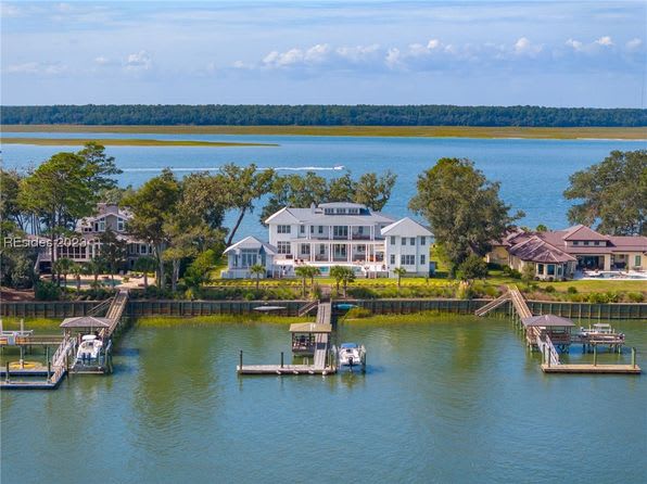 Hidden Gems: Underrated Neighborhoods on Hilton Head Island for Real Estate Investment inception-app-prod/OTUyMjg2NTYtMGNmZC00NmE2LWIxYzAtMzBkMDk3ZjRjZmVi/content/2024/08/39eb4b25b46dfa5c9d763ee83f8e422bab7c502b.jpg