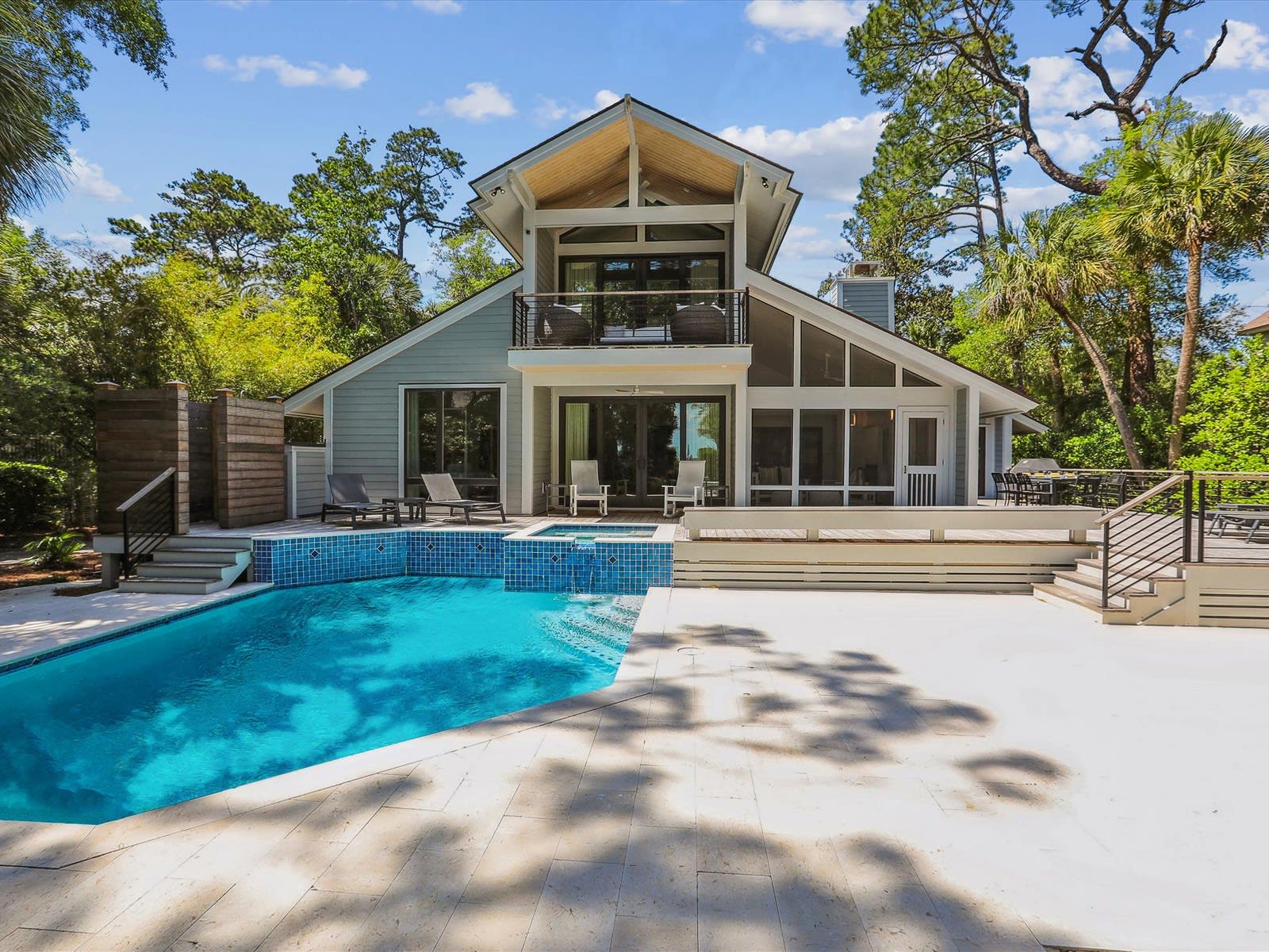 How to Evaluate Investment Properties in Hilton Head Island inception-app-prod/OTUyMjg2NTYtMGNmZC00NmE2LWIxYzAtMzBkMDk3ZjRjZmVi/content/2025/01/63d75cdcb9df5da9e9dd8c9e886178fbfc801b3e.jpeg