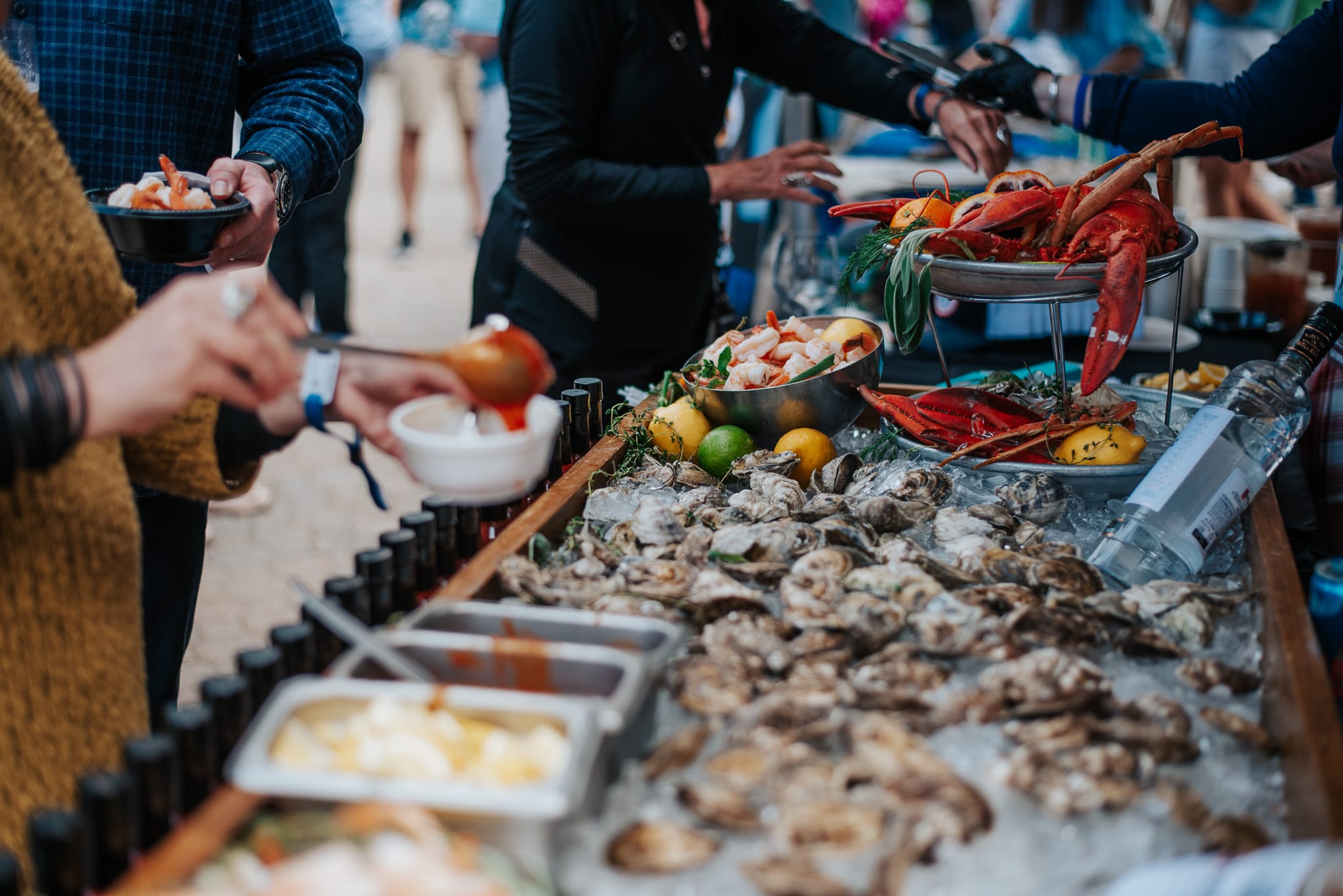 Where Can I Find the Best Seafood on Hilton Head Island? inception-app-prod/OTUyMjg2NTYtMGNmZC00NmE2LWIxYzAtMzBkMDk3ZjRjZmVi/content/2025/01/ccd6e709115207012ad346269b89b43bfe0be82c.jpg