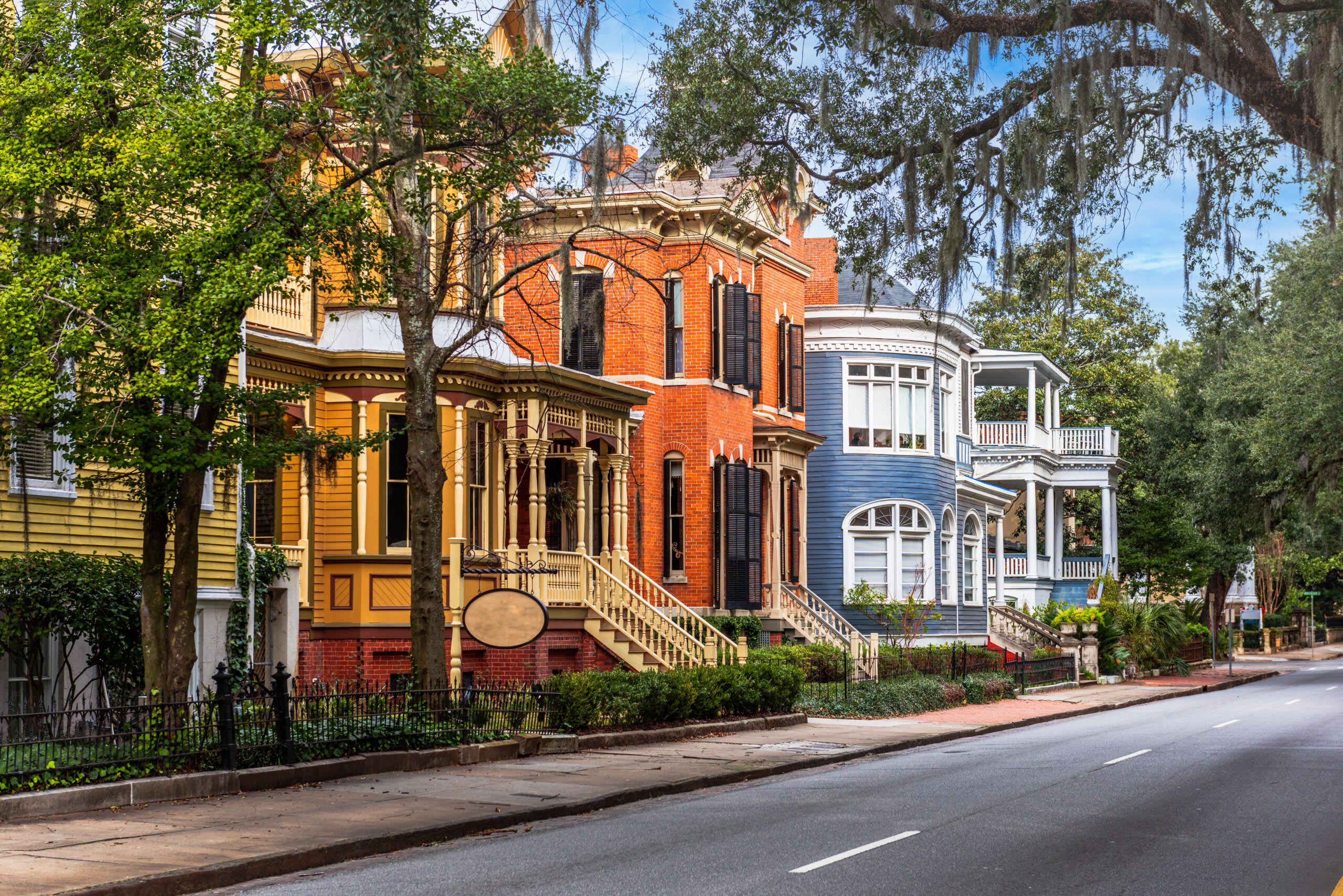 Understanding Short-Term Vacation Rentals in Savannah, Georgia: The Most Comprehensive Guide for 2025 inception-app-prod/OTUyMjg2NTYtMGNmZC00NmE2LWIxYzAtMzBkMDk3ZjRjZmVi/content/2025/05/74eeb0176021461d22970141b18ea111e0de2c1e.jpg