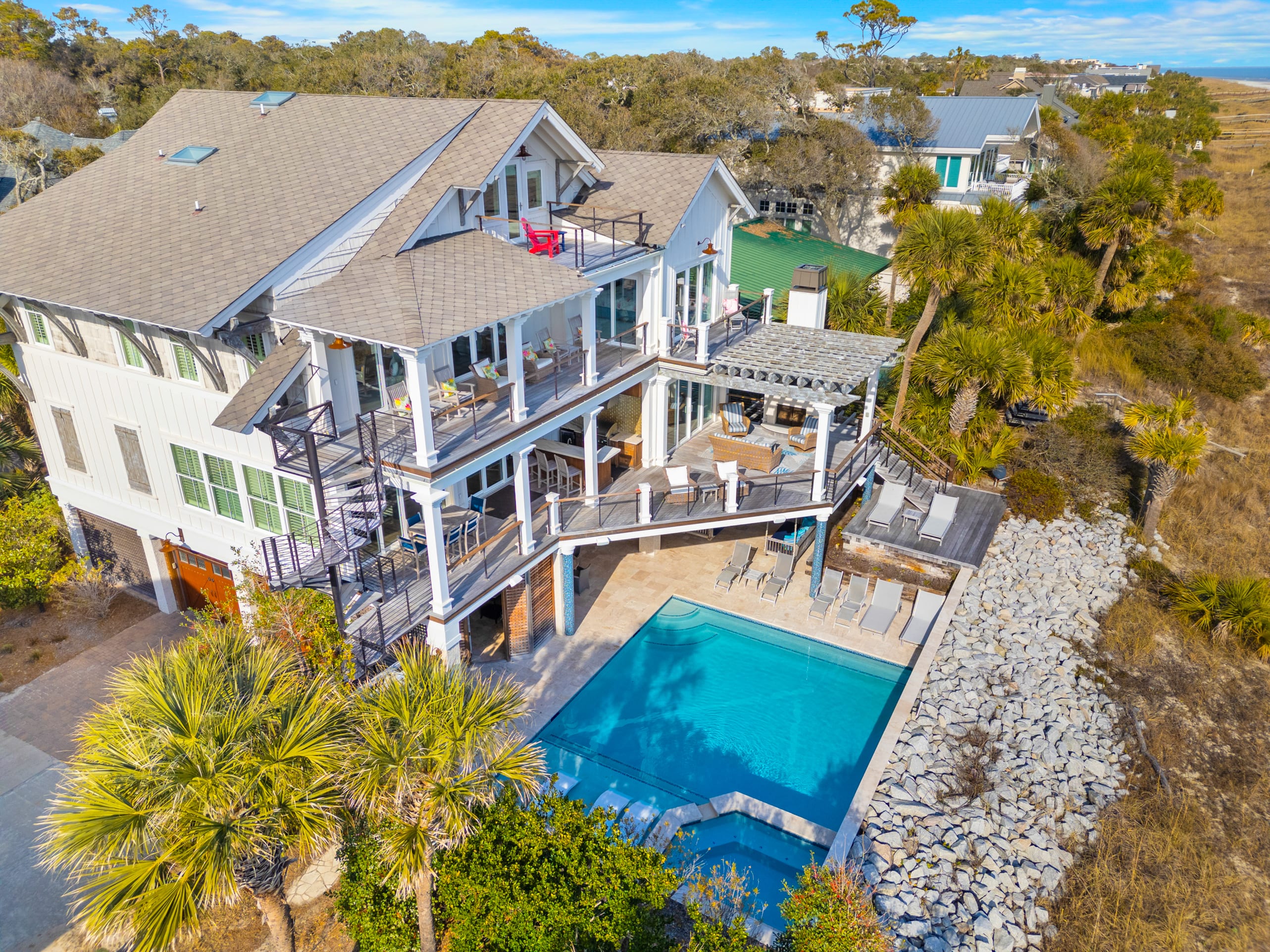 Investing in Hilton Head Island Airbnb Properties: The Ultimate Guide to  Owning a Short-Term Rental in Paradise - Golden Homes - Your Dream Home &  Investment Experts