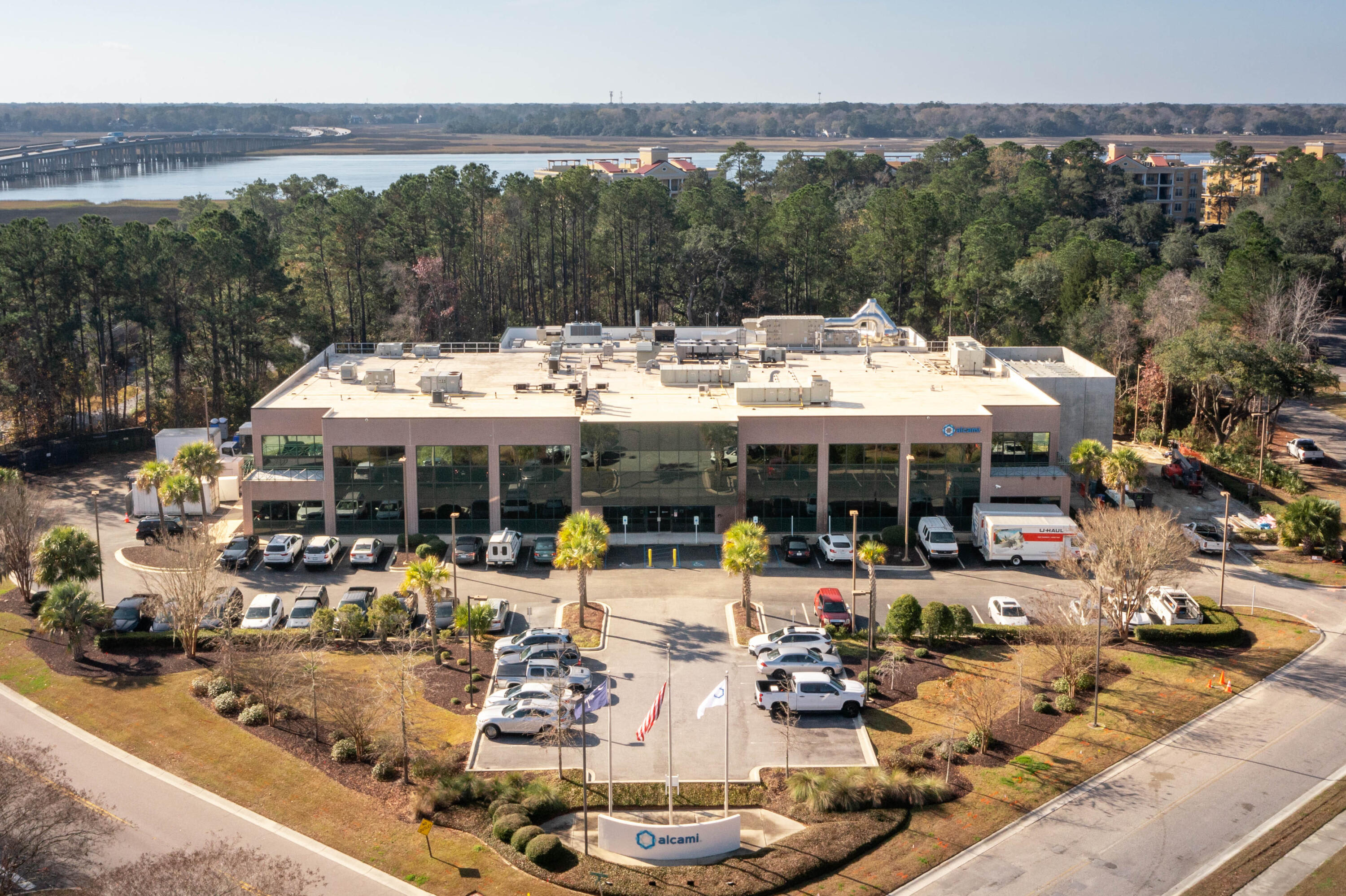 Beaufort County Zoning Guide (Hilton Head, Bluffton, Hardeeville, Okatie & Beaufort) inception-app-prod/OTUyMjg2NTYtMGNmZC00NmE2LWIxYzAtMzBkMDk3ZjRjZmVi/content/2025/11/4f56caffa145d1806e20d9baf606dbfd1c4557a2.jpg