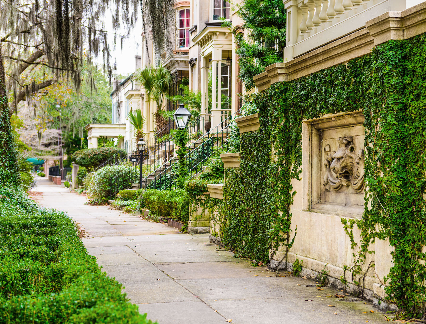 Savannah, Georgia Short-Term Rental Guide for 2026: What Investors Need to Know inception-app-prod/OTUyMjg2NTYtMGNmZC00NmE2LWIxYzAtMzBkMDk3ZjRjZmVi/content/2025/12/d88e02dda51a8becb42e8dffe54f8622224023b0.jpg