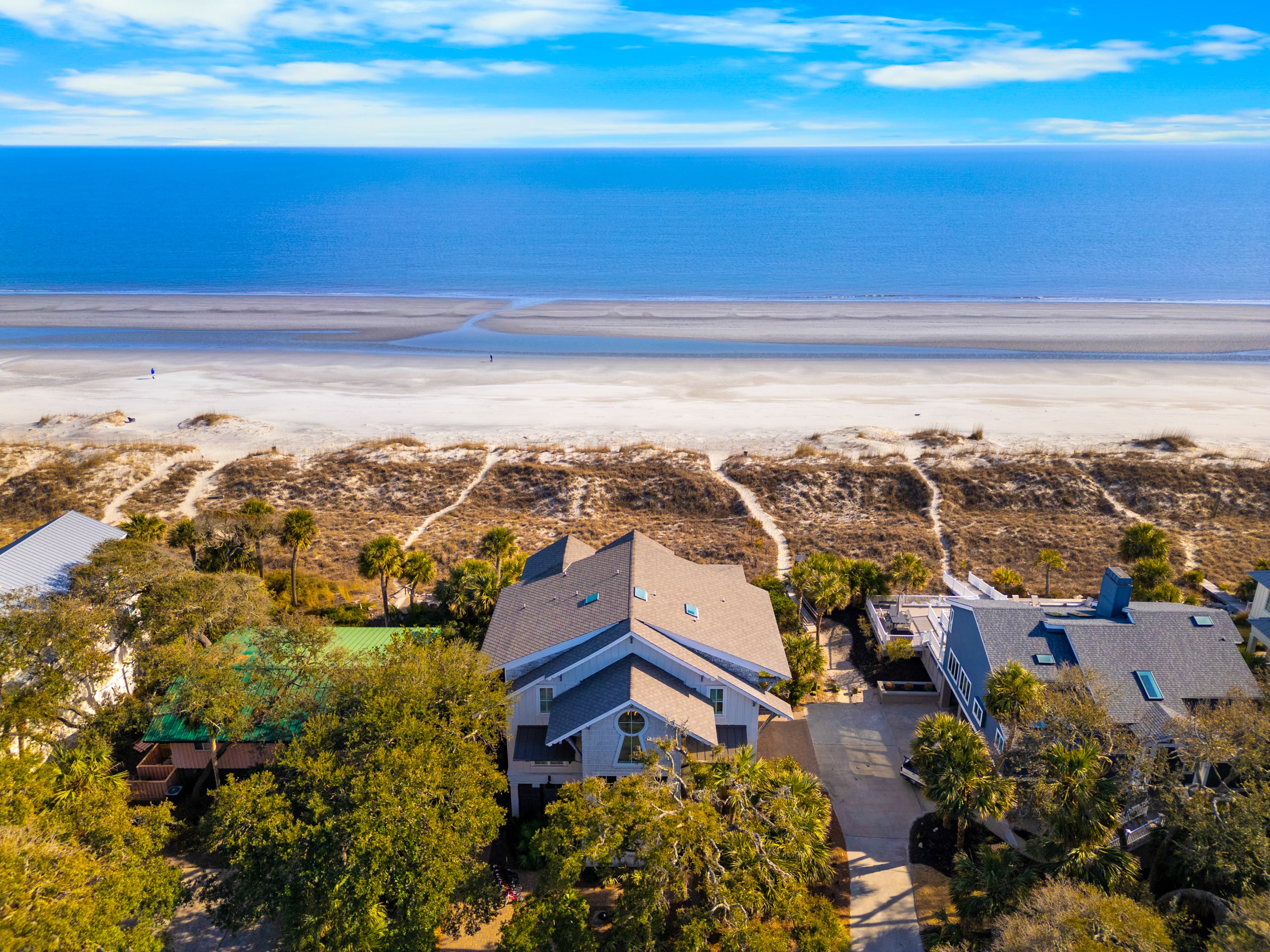 125 Dune Lane Oceanfront Home Sale on Hilton Head Island Sets Historic Records inception-app-prod/OTUyMjg2NTYtMGNmZC00NmE2LWIxYzAtMzBkMDk3ZjRjZmVi/content/2026/01/2f05e2998de55b009296c4dc42fb39a45f18b938.jpg