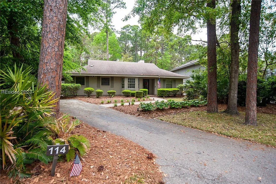 114 Otter Road Sold in Sea Pines - A Smart Investment in One of Hilton Head Island’s Most Iconic Communities inception-app-prod/OTUyMjg2NTYtMGNmZC00NmE2LWIxYzAtMzBkMDk3ZjRjZmVi/content/2026/01/4c9e180ee5c29eb4277ef7bc86ca454c9fe68177.webp