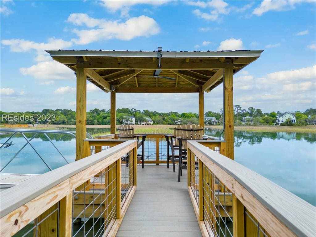 Sold: 316 Jonesville Road - Rare Marshfront Acreage and Private Dock on Hilton Head Island inception-app-prod/OTUyMjg2NTYtMGNmZC00NmE2LWIxYzAtMzBkMDk3ZjRjZmVi/content/2026/01/e6e0ddca1f62d9222faea177891c71f595bf8863.jpg