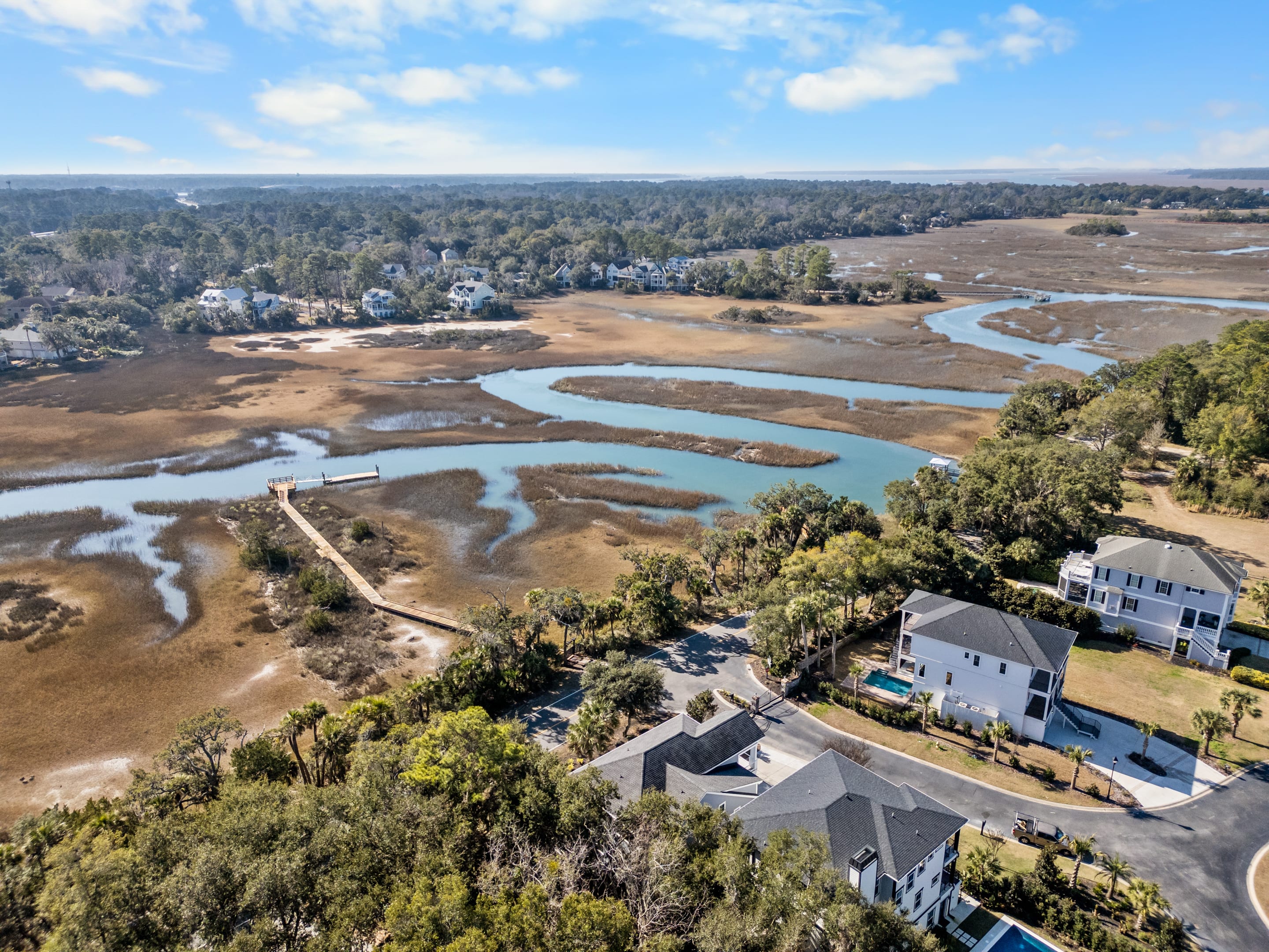 Top 7 Reasons Why Hilton Head Island Is a Smart Place to Buy a Short-Term Rental Investment Property inception-app-prod/OTUyMjg2NTYtMGNmZC00NmE2LWIxYzAtMzBkMDk3ZjRjZmVi/content/2026/02/0fdf74c623ffaa694d293ef57e507d95df55bca2.jpg
