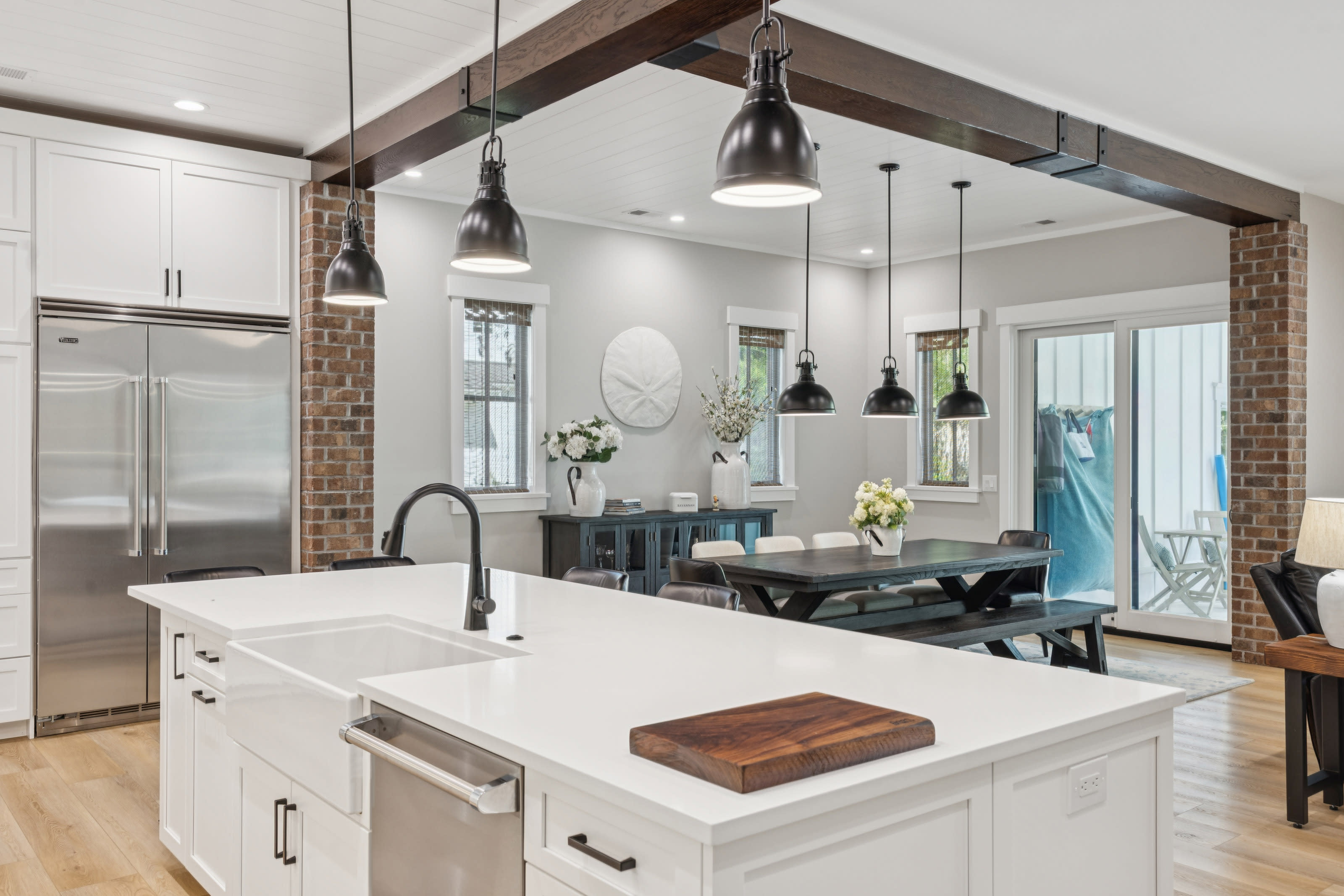 Spanish Wells Homes for Sale inception-app-prod/OTUyMjg2NTYtMGNmZC00NmE2LWIxYzAtMzBkMDk3ZjRjZmVi/content/2026/02/80bbabbf4ffdf719c4e82947c4893e7eaeb3374e.jpg