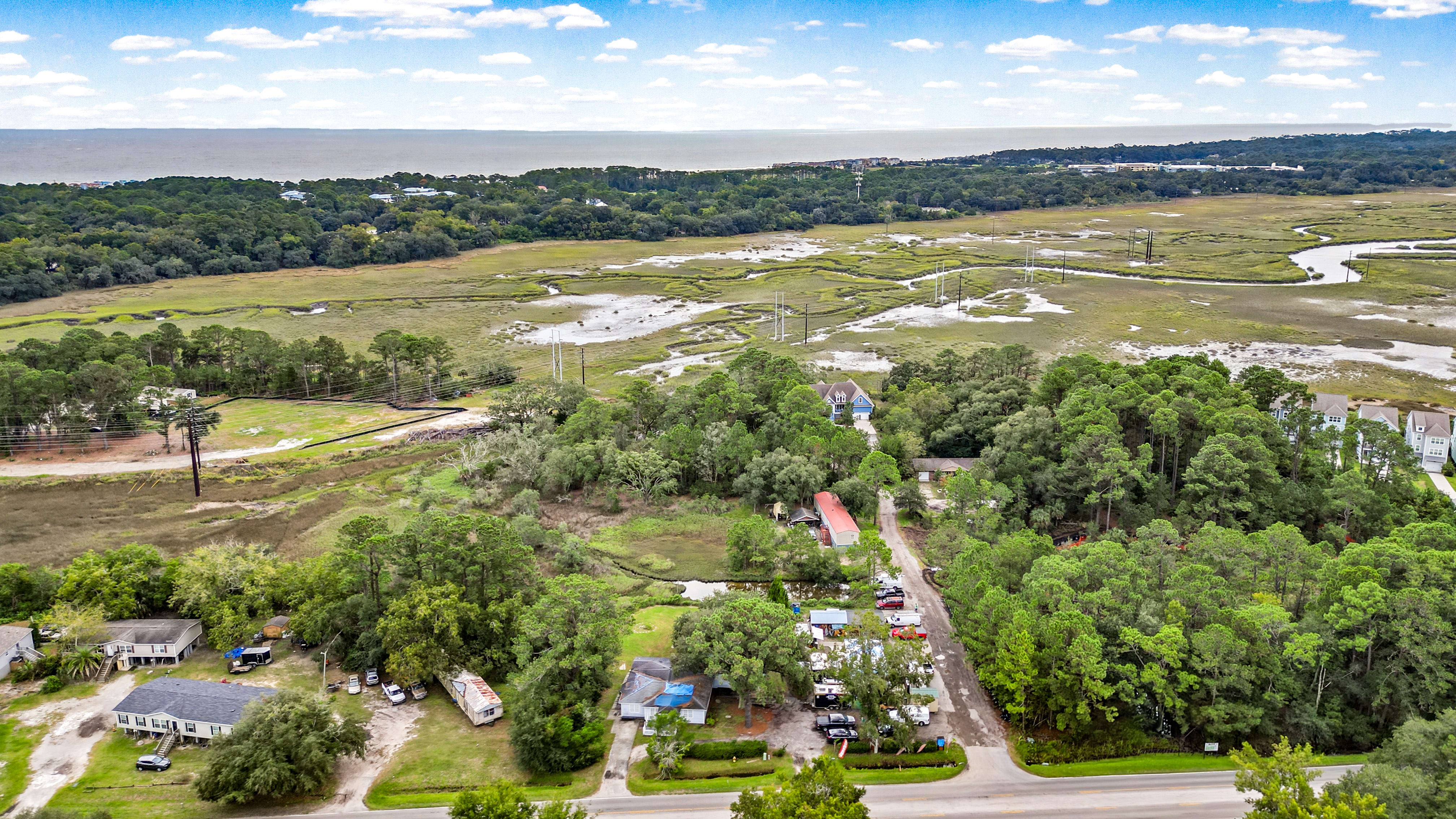 Just Listed, 13 Marshland Road: A Unique Mixed-Use Investment Opportunity on Hilton Head Island, South Carolina inception-app-prod/OTUyMjg2NTYtMGNmZC00NmE2LWIxYzAtMzBkMDk3ZjRjZmVi/content/2026/10/fba3e441b4146d1dd806d7ee0a04b8b7da4db39d.jpg
