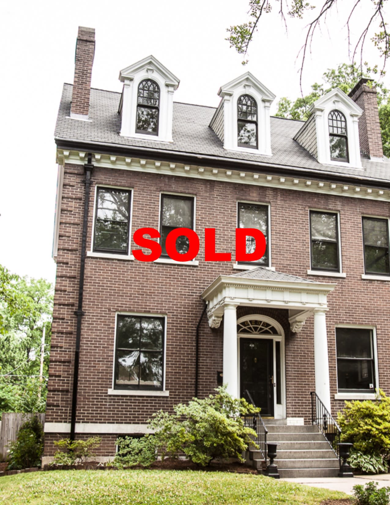 inception-app-prod/OTY0ODMxZjMtZDk1YS00MjM4LWEwNzItNzI3MThhZWYyNzJj/content/2017/01/Pershing 6255 Sold pic.jpg