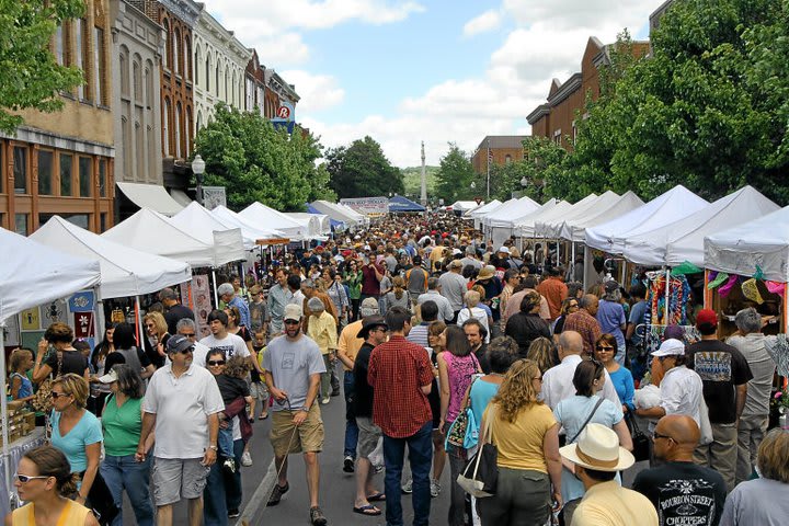 THIS WEEKEND IN ST. LOUIS inception-app-prod/OTY0ODMxZjMtZDk1YS00MjM4LWEwNzItNzI3MThhZWYyNzJj/content/2017/08/Main-Street-Festival-2.jpg