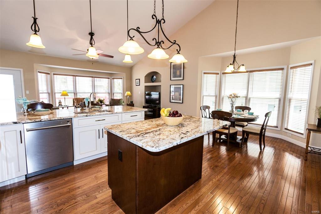 This home has everything you’ve been searching for! inception-app-prod/OTY0ODMxZjMtZDk1YS00MjM4LWEwNzItNzI3MThhZWYyNzJj/content/2018/07/GetMedia-2.jpg