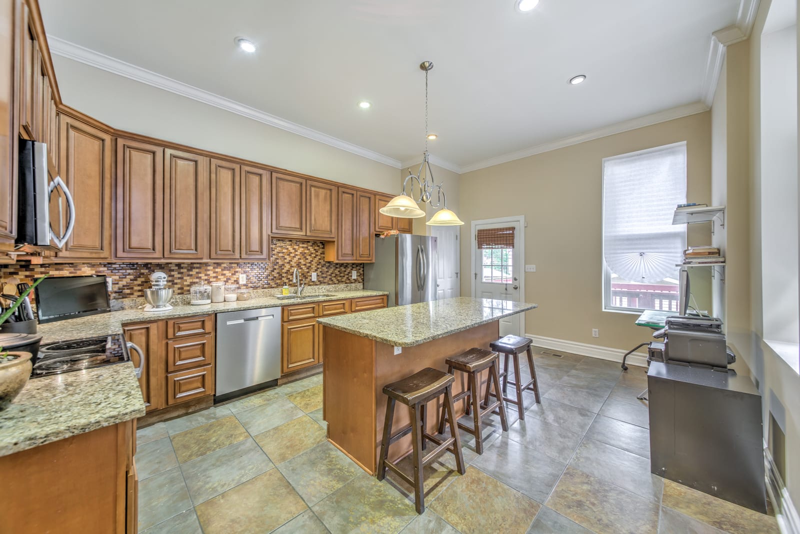 Cherokee Street District Gem Open House on Saturday 11-1 inception-app-prod/OTY0ODMxZjMtZDk1YS00MjM4LWEwNzItNzI3MThhZWYyNzJj/content/2019/05/66.jpg