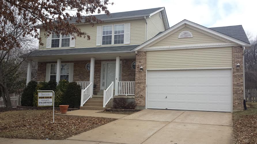 Newly Listed Beautiful Home in Fenton with Huge Backyard! inception-app-prod/OTY0ODMxZjMtZDk1YS00MjM4LWEwNzItNzI3MThhZWYyNzJj%2Fmedia%2F2015%2F03%2FWintergreen front picture.jpg