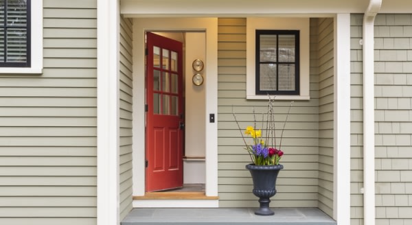 The #1 Reason to List Your House Right Now inception-app-prod/OTc3YjczZDctNWViMC00Y2EwLTg3ZGMtNWQ1MjI3MjNkMTc0/content/2020/02/2-1.jpg