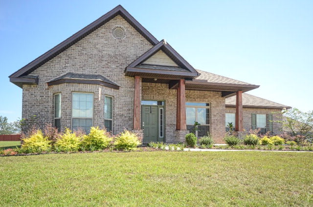 Daphne AL Homes with 5 or More Bedrooms inception-app-prod/OTg3NWIzOGQtOGU3YS00OTY2LTlkNzktZDZmMTNmN2NlMGNl/content/2016/10/daphne 5 bedroom house-2.jpg