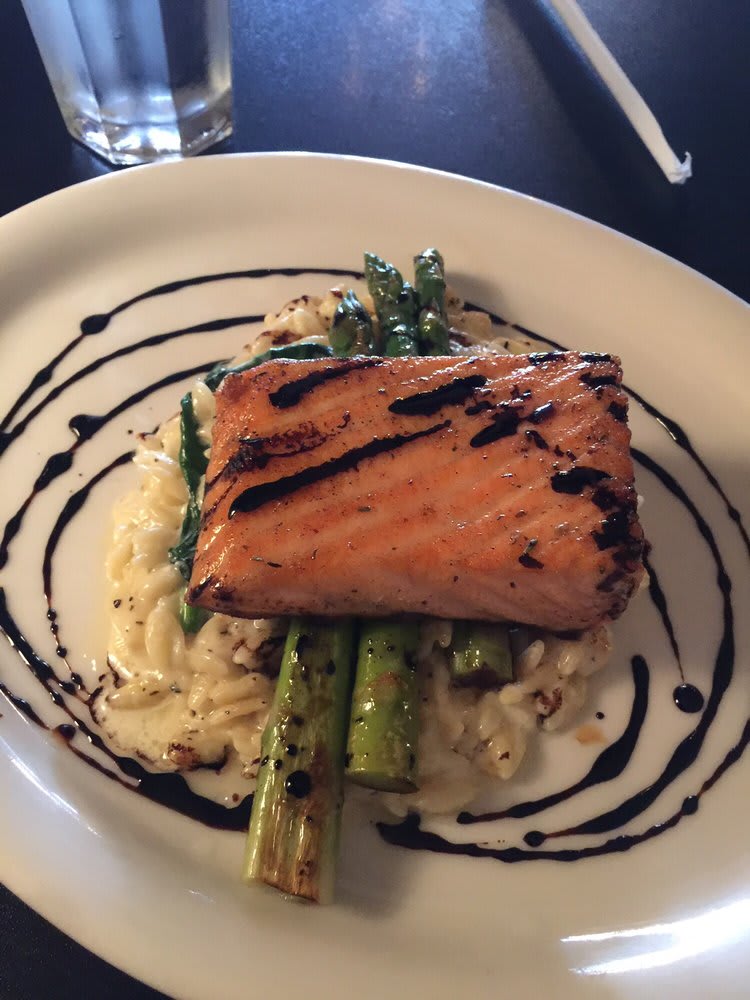 inception-app-prod/OTg3NWIzOGQtOGU3YS00OTY2LTlkNzktZDZmMTNmN2NlMGNl/content/2017/02/R bistro and pastry-2.jpg