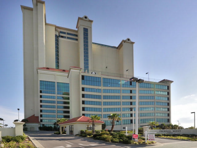 inception-app-prod/OTg3NWIzOGQtOGU3YS00OTY2LTlkNzktZDZmMTNmN2NlMGNl/content/2017/04/phoenix west front-4.jpg