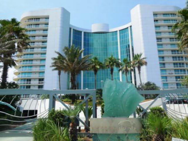 inception-app-prod/OTg3NWIzOGQtOGU3YS00OTY2LTlkNzktZDZmMTNmN2NlMGNl/content/2017/12/Bella Luna front.jpg