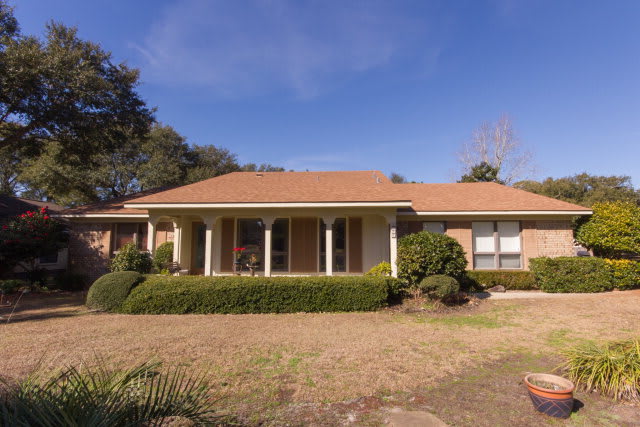 inception-app-prod/OTg3NWIzOGQtOGU3YS00OTY2LTlkNzktZDZmMTNmN2NlMGNl/content/2017/12/Golf club.jpg