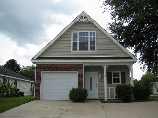 inception-app-prod/OTg3NWIzOGQtOGU3YS00OTY2LTlkNzktZDZmMTNmN2NlMGNl/content/2017/12/belle chase.jpg